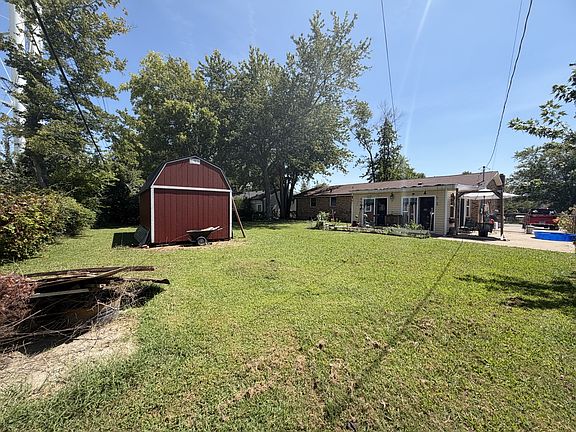 5th image of 319 Copeland Rd