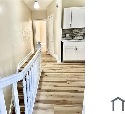 2nd image of 3151 G St #B