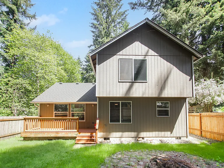 22335 Glenview Ct SE — Photo 22