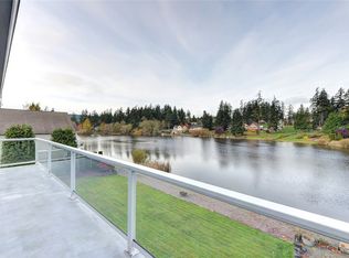 305 Lochwood Dr, Camano Island, WA 98282