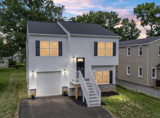 211 Greenland Beach Rd, Baltimore, MD 21226