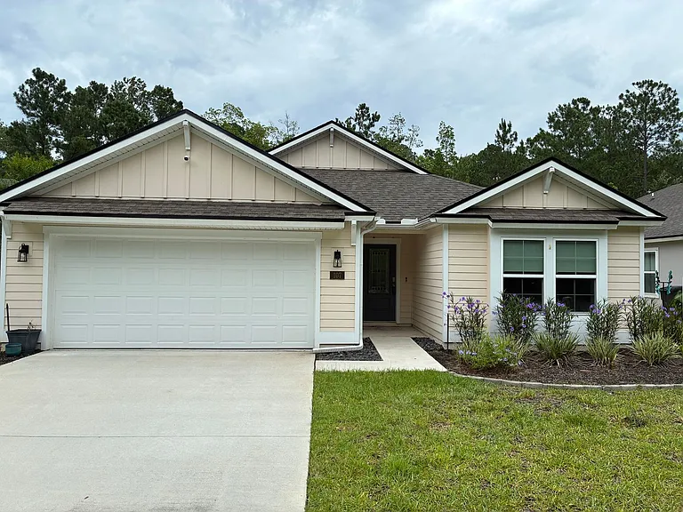 107 Holm Pl — Photo 1