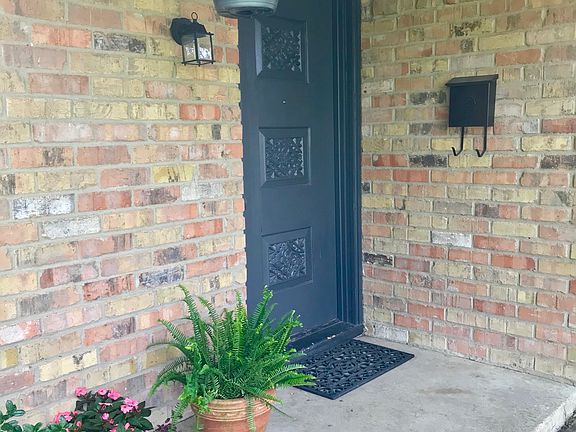 3rd image of 3414 Syracuse Dr