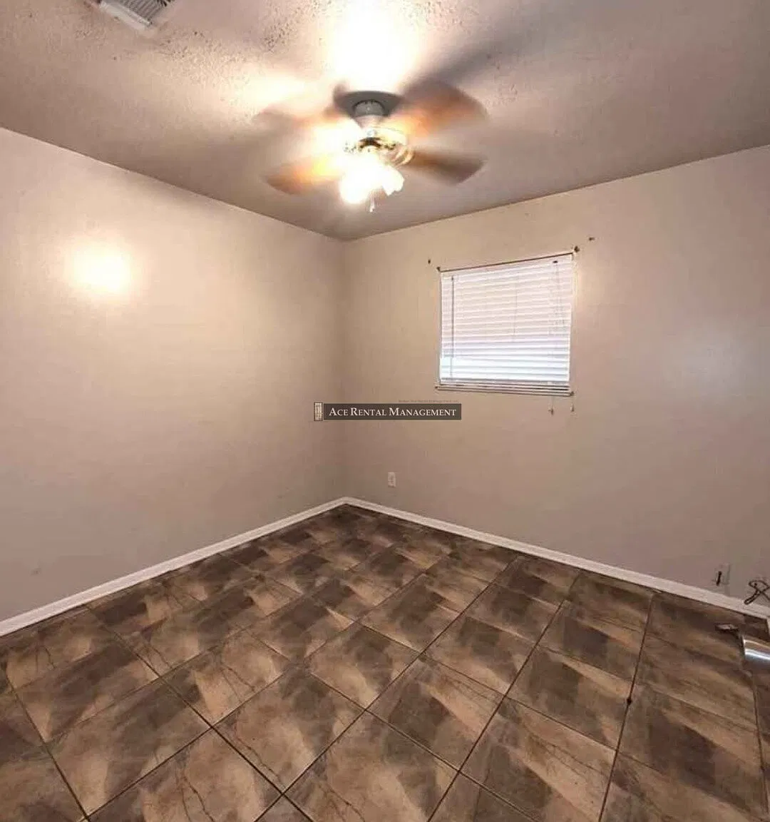 Coming Soon! Beautiful 3BR/2BA Home with 2-Car Garage in Beaumont, TX 77705 — Photo 4
