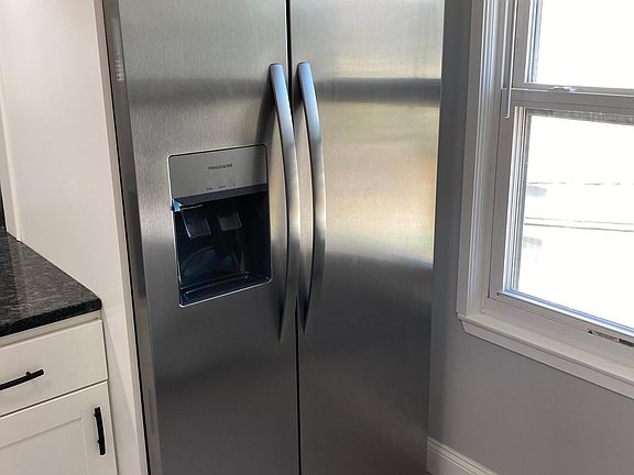 4th image of 29 Central Ave #2