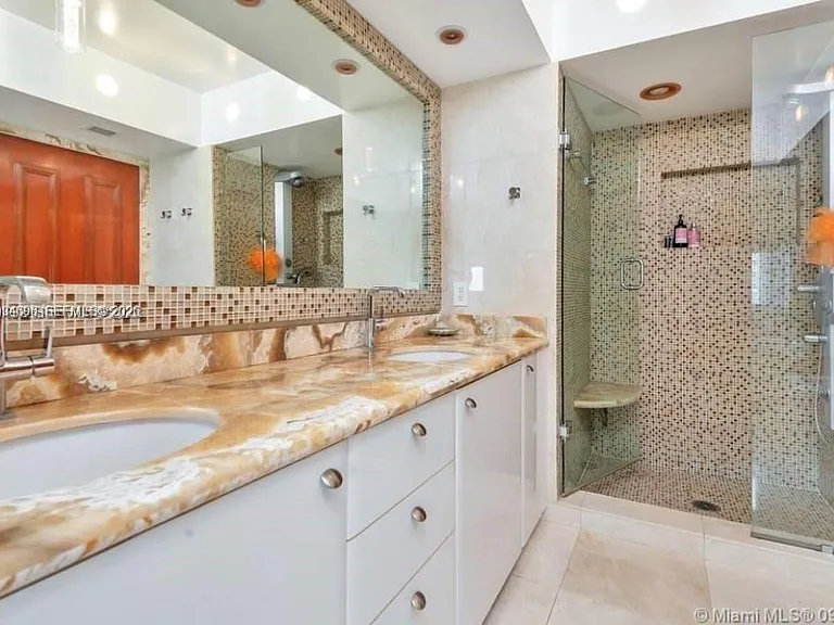 16500 Collins Ave #1551 — Photo 12