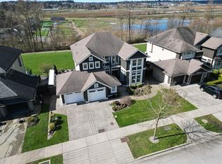 6039 163rd St, Surrey, BC V3S1S5