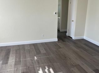 5032 E Montecito Ave APT 102, Fresno, CA 93727