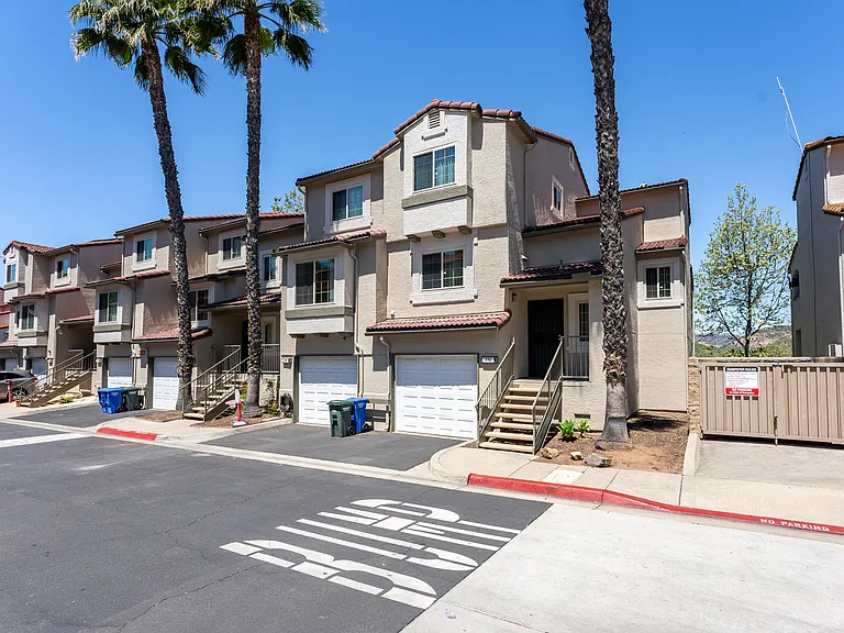 Eucalyptus Ridge - Military Housing — Photo 18
