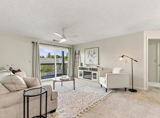 6823 Meadow Creek Dr Unit 208, Columbus, OH 43235