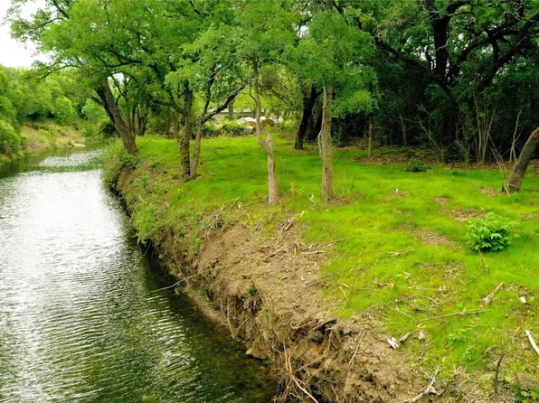 S Fm 1174, Bertram, TX 78605