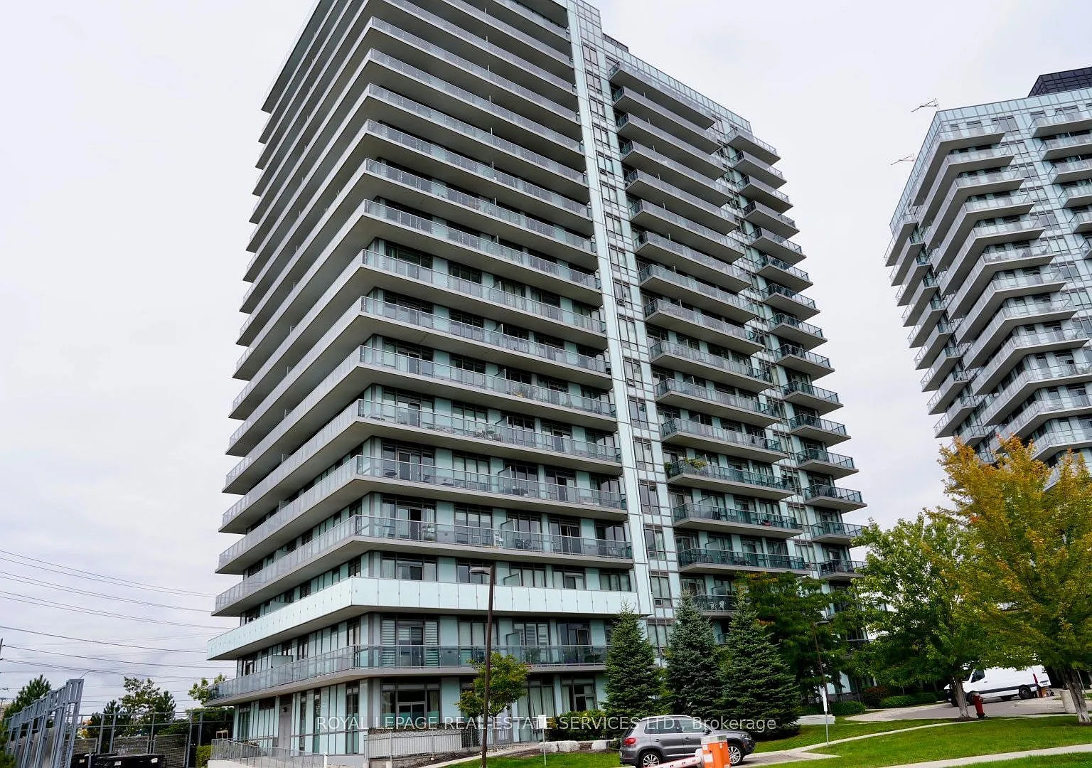 3 bed, $2,950 — Photo 2