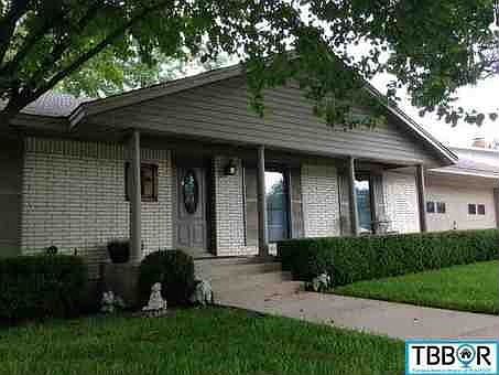 1st image of 3806 Sumac Dr