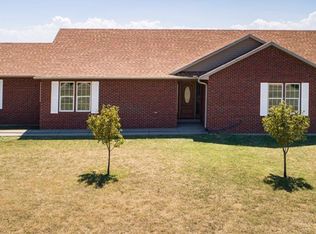 1314 E Ottawa Rd, Salina, KS 67401