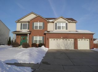 904 Bayhill Ln, Shorewood, IL 60404
