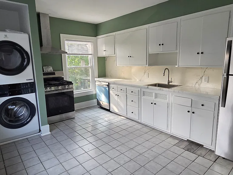 213 Culver Rd #2R — Photo 10