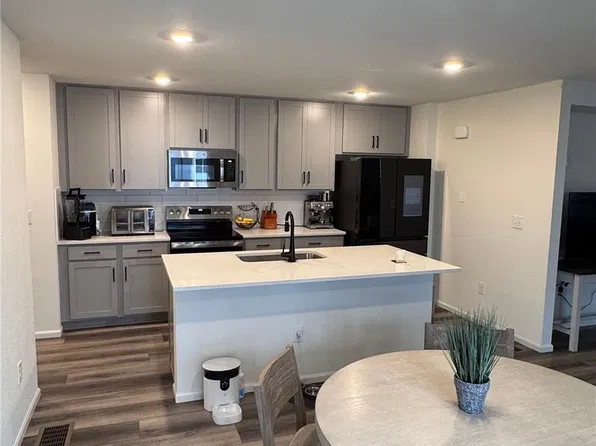 5768 Killarney Way, Aurora, CO 80019