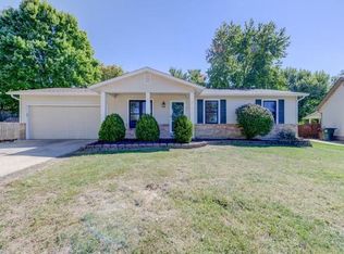 3024 Valley Ridge Dr, Saint Peters, MO 63376