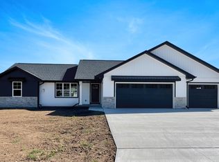 130 Braeburn Ave, Casco, WI 54205