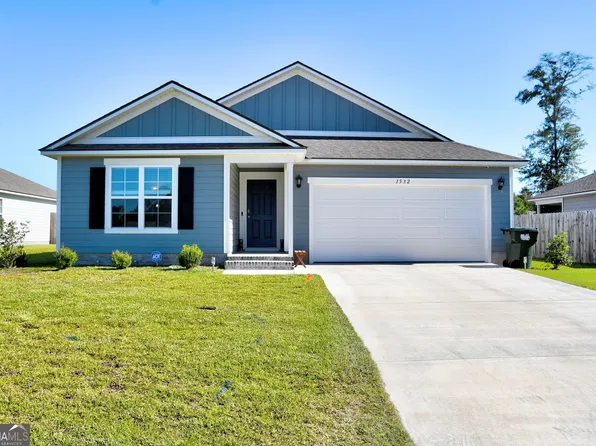 1532 Beverly Ln, Hahira, GA 31632