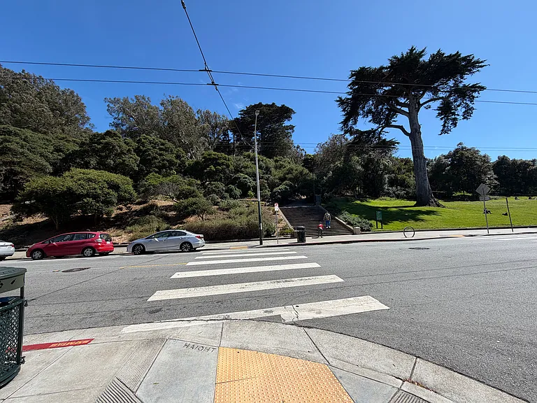 1200-1202 Haight St #10 — Photo 6
