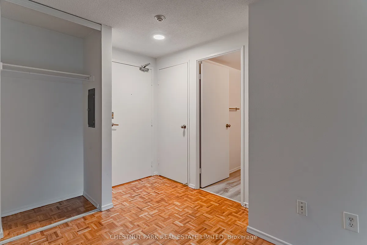 Building Photo - 20 Saint Patrick St #715