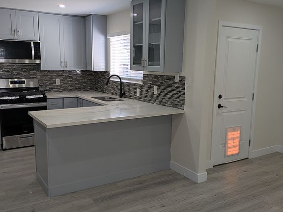 4th image of 2355 Bennington Ln