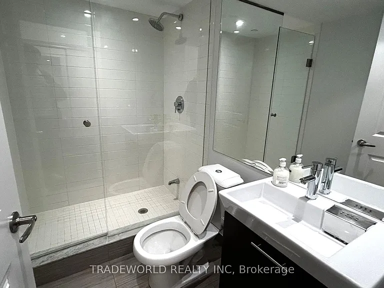 386 Yonge St #3101 — Photo 15