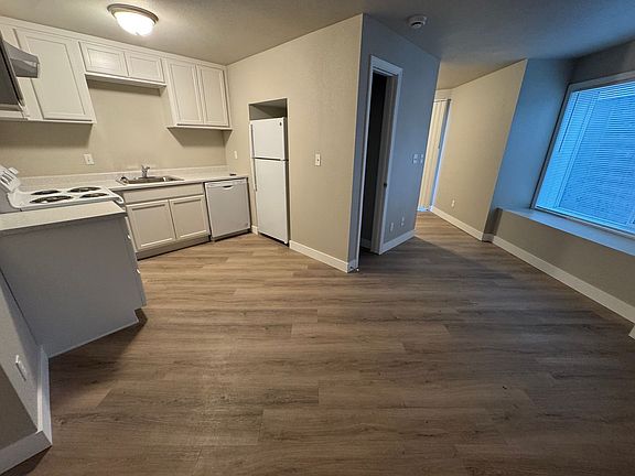 5th image of 315 NW 9th St APT 2
