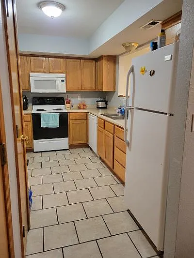3626 SW Chelsea Dr — Photo 7