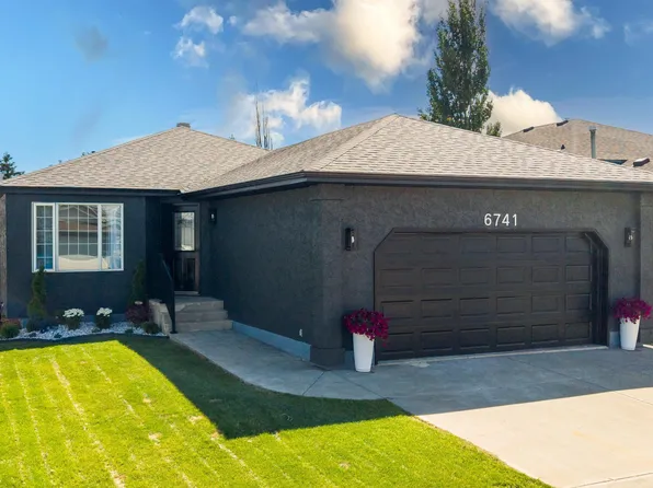 6741 162a Ave NW, Edmonton, AB T5Z 3C6