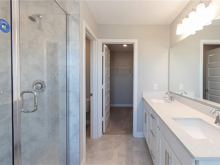 7073 Adalene Ln — Photo 35