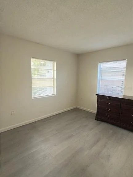1926 Honour Rd #4 — Photo 11