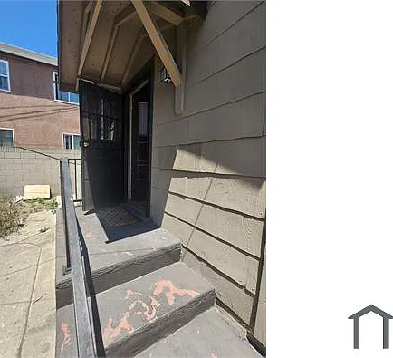 338 W 74th St — Photo 10