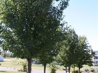 28 Quail Ct, Littlestown, PA 17340