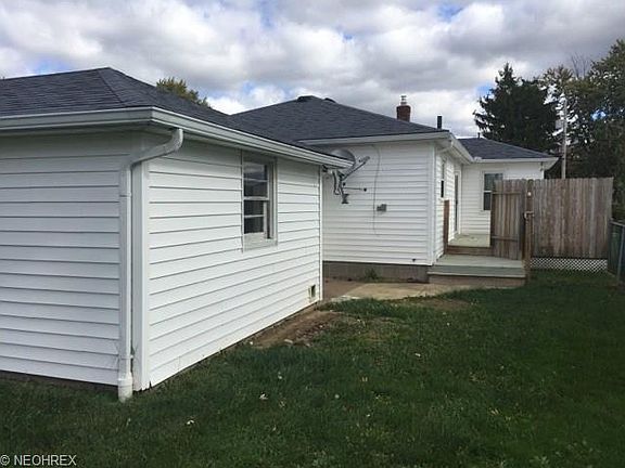3rd image of 1321 W 29th St
