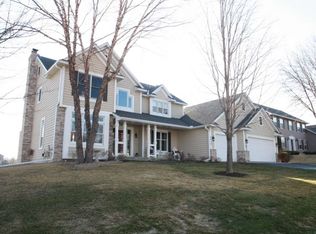 8658 Upland Ln N, Maple Grove, MN 55311