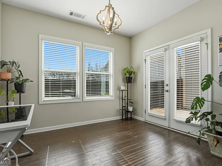504 Elm Bluff Way — Photo 11