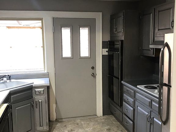 2nd image of 1406 S 9th Ave