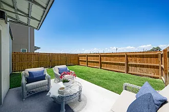 Lat Twenty7 Townhomes — Photo 61
