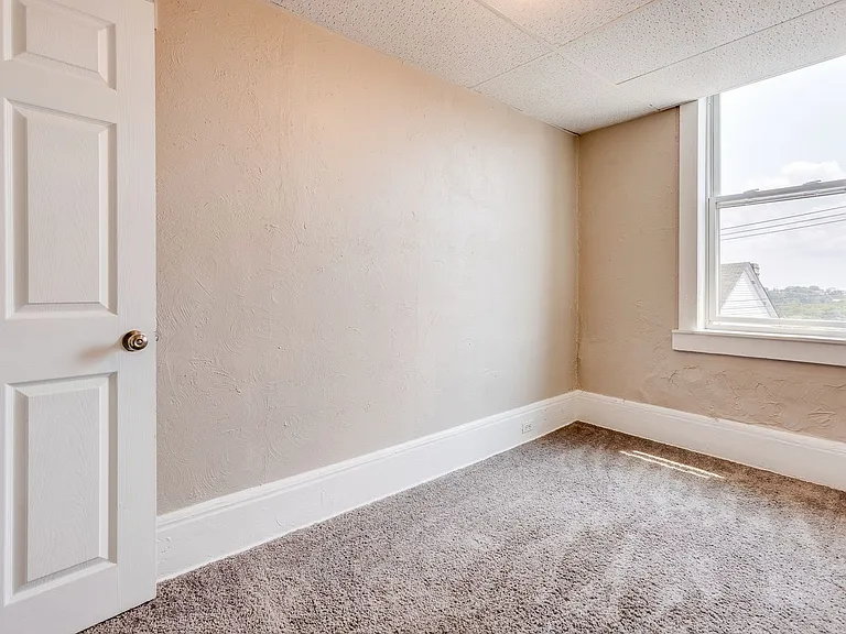 10 - 35 Mt Oliver — Photo 11