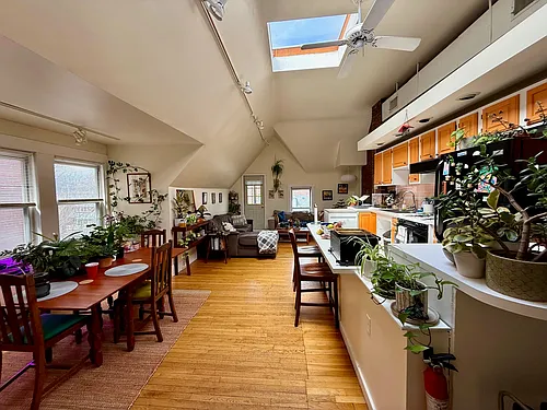 1678 Beacon St Photo 1