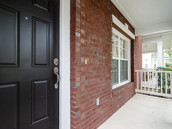 2nd image of 9808 Poplar Pl