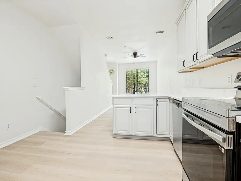 120 Nemo Ct — Photo 10