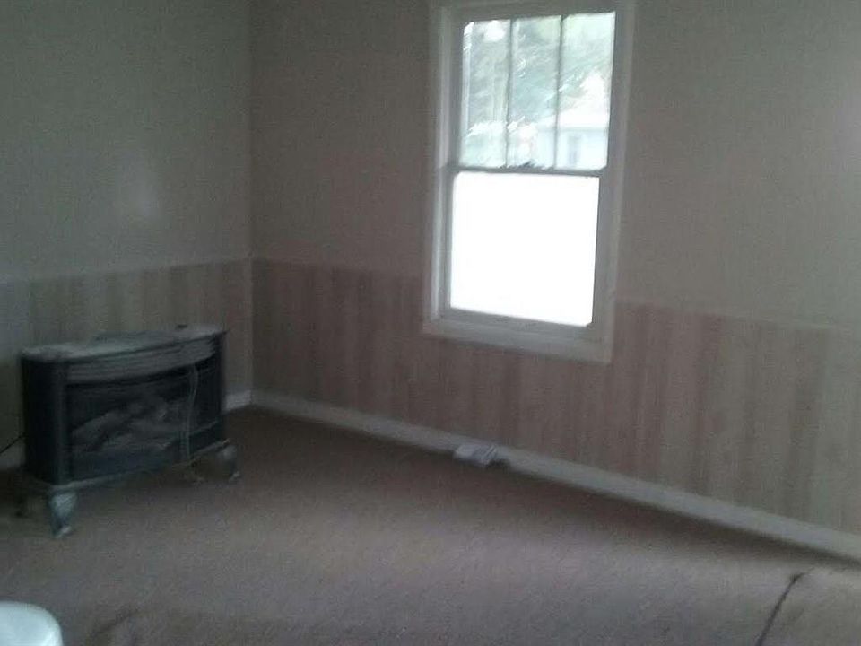 2nd image of 4108 Kelly Ave #2