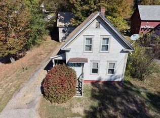 39 High St, Tilton, NH 03276