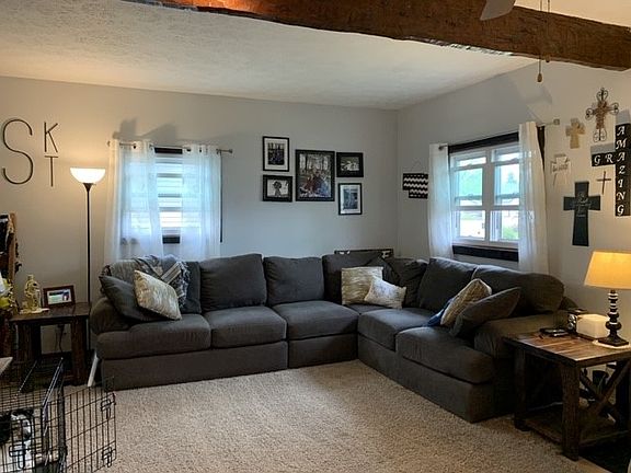 2nd image of 203 E Oneill St