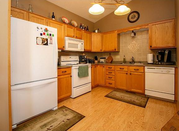 5th image of 13089 Vintage St NW