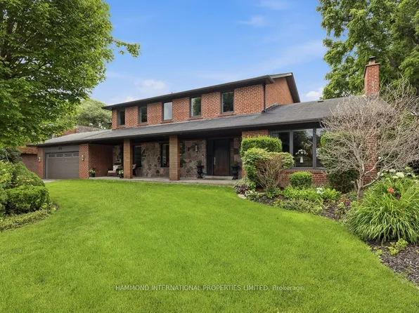 19 Fairway Heights Cres, Markham, ON L3T 1K1