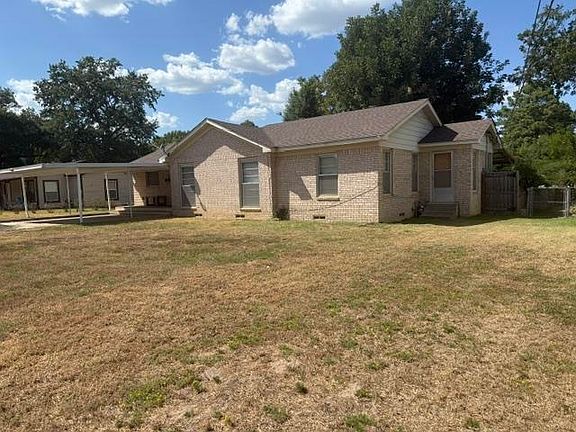 3rd image of 311 McNee Dr